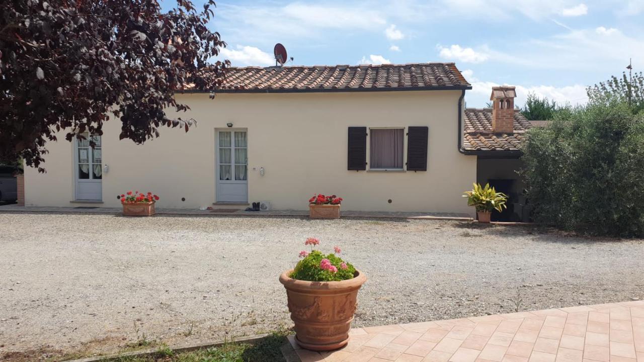 Agriturismo San Leone Volterra Luaran gambar